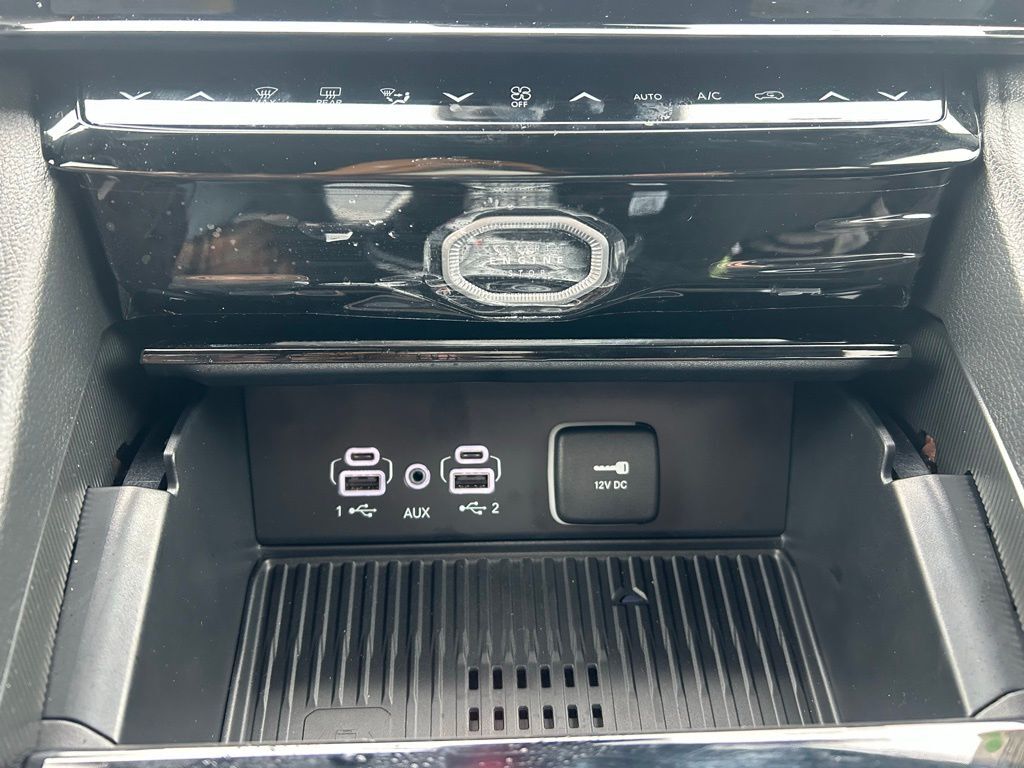 2026 Jeep Grand Cherokee Laredo Crestwood KY