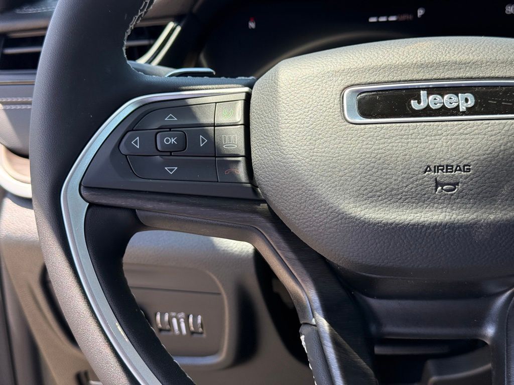 2026 Jeep Grand Cherokee Laredo Crestwood KY