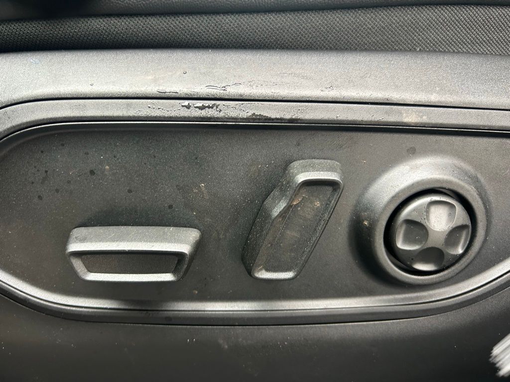 2026 Jeep Grand Cherokee Laredo Crestwood KY