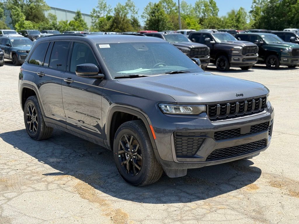 2026 Jeep Grand Cherokee Laredo Crestwood KY