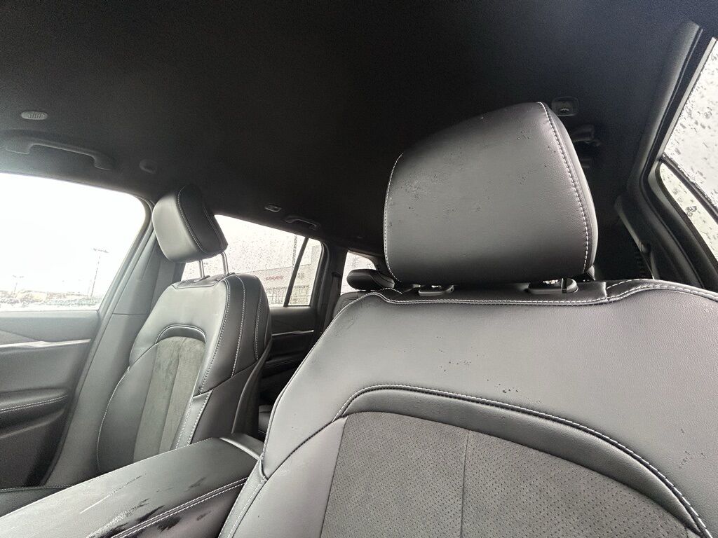 2026 Jeep Grand Cherokee Laredo Crestwood KY