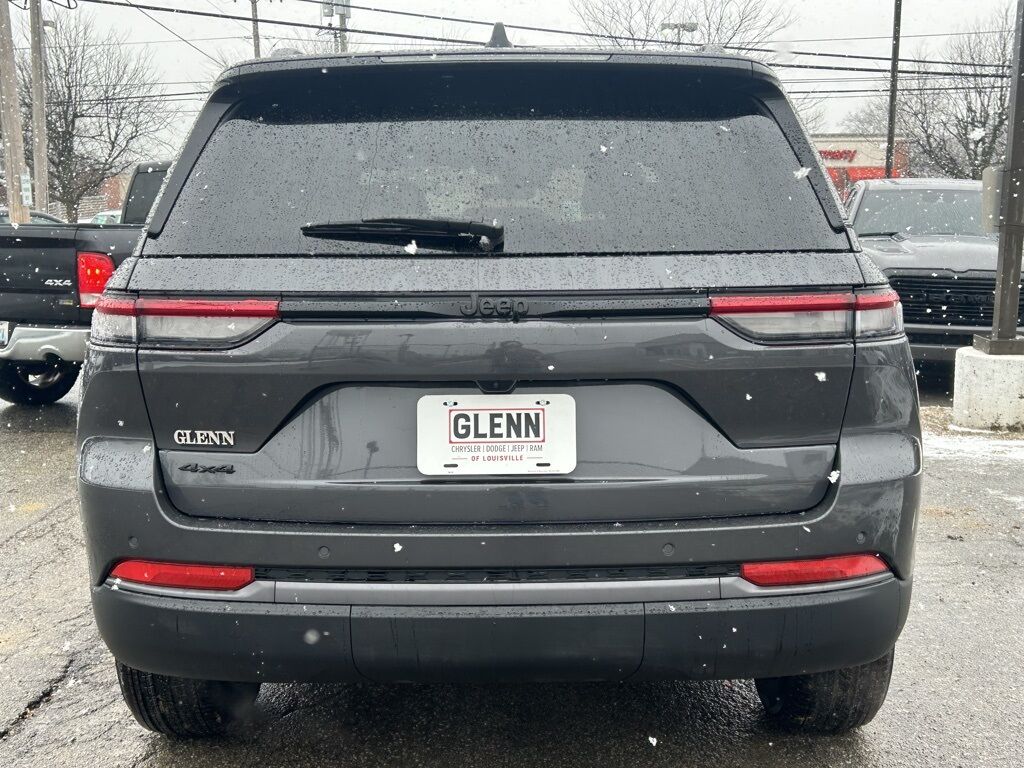 2026 Jeep Grand Cherokee Laredo Crestwood KY