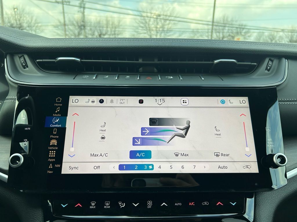 2026 Jeep Grand Cherokee Laredo Crestwood KY