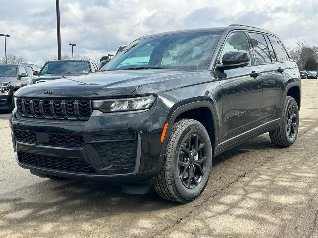 2026 Jeep Grand Cherokee Laredo