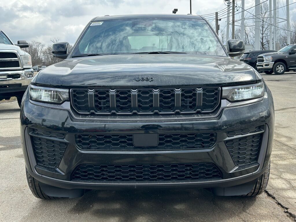 2026 Jeep Grand Cherokee Laredo Crestwood KY