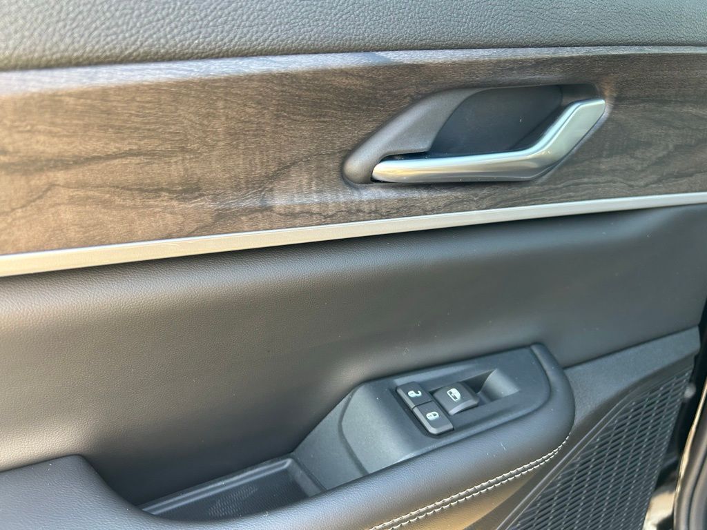 2026 Jeep Grand Cherokee Laredo Crestwood KY