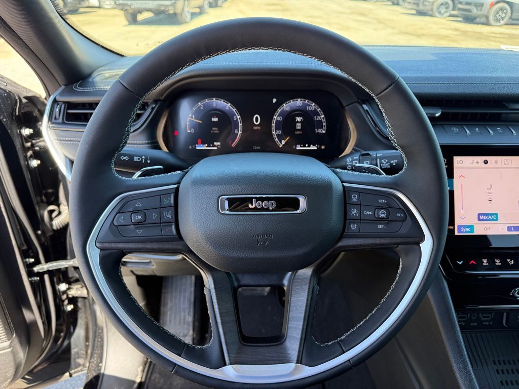 2026 Jeep Grand Cherokee Laredo Crestwood KY