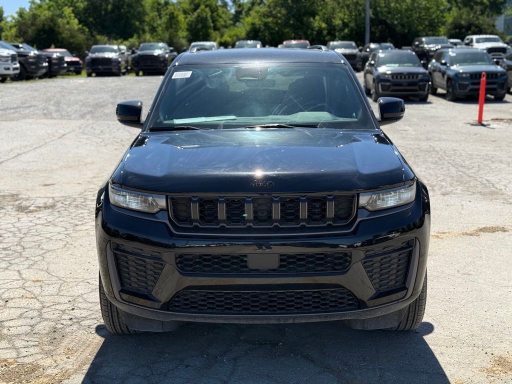 2026 Jeep Grand Cherokee Laredo Crestwood KY