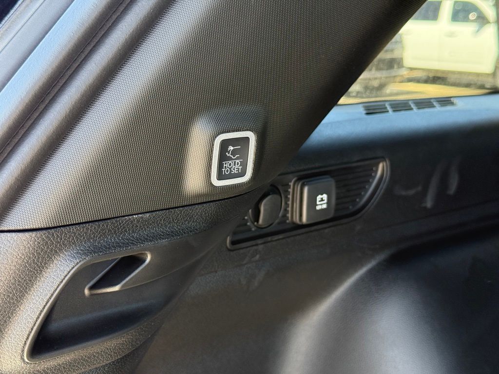 2026 Jeep Grand Cherokee Laredo Crestwood KY