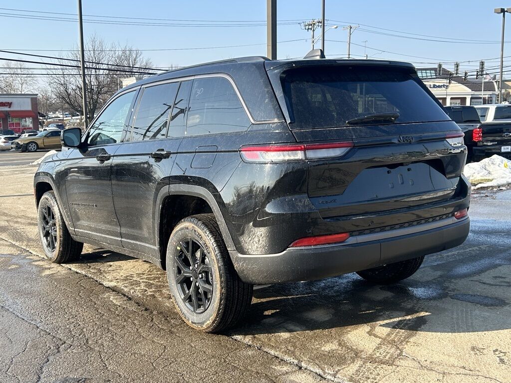 2026 Jeep Grand Cherokee Laredo Crestwood KY