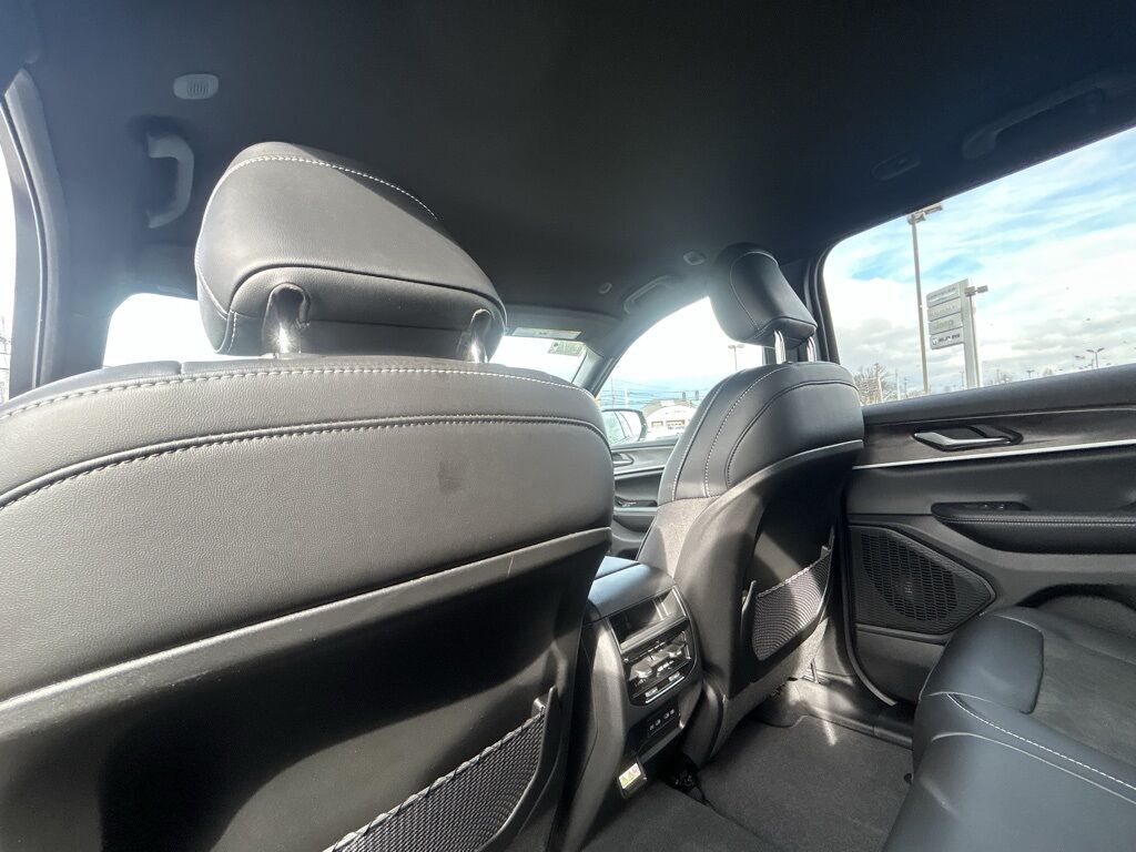 2026 Jeep Grand Cherokee Laredo Crestwood KY