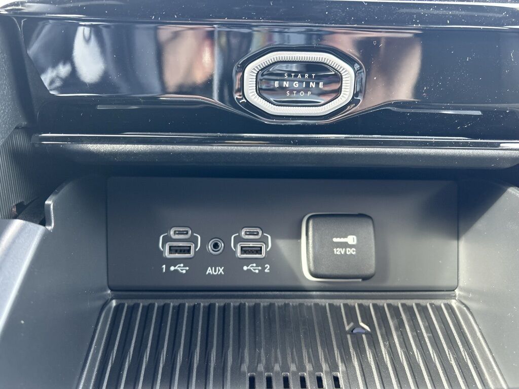 2026 Jeep Grand Cherokee Laredo Crestwood KY