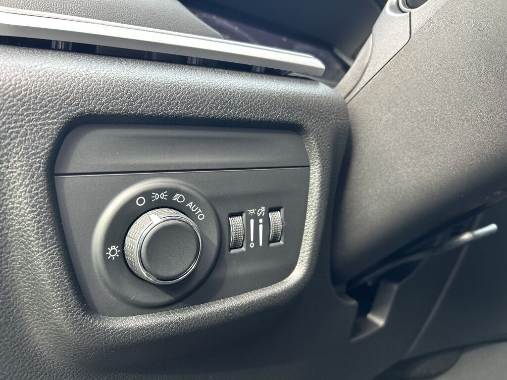 2026 Jeep Grand Cherokee Laredo Crestwood KY