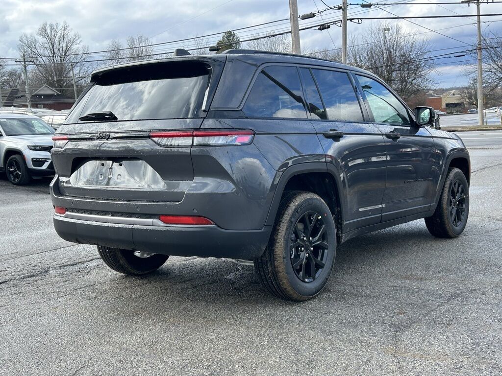 2026 Jeep Grand Cherokee Laredo Crestwood KY
