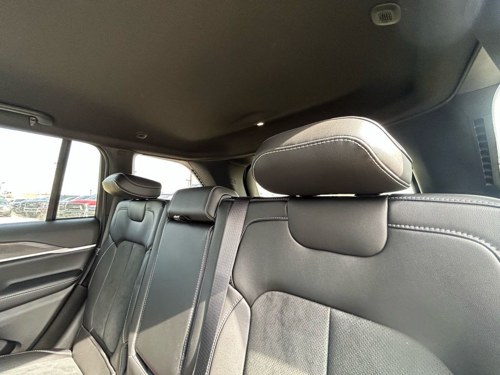 2026 Jeep Grand Cherokee Laredo Crestwood KY