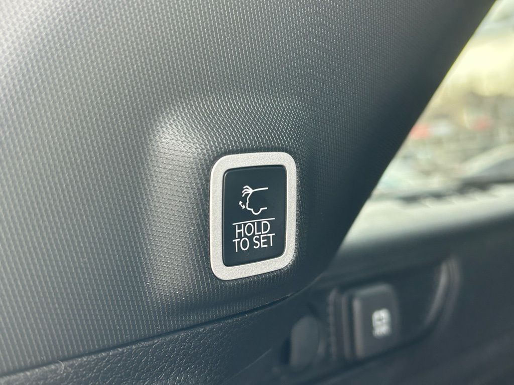 2026 Jeep Grand Cherokee Laredo Crestwood KY