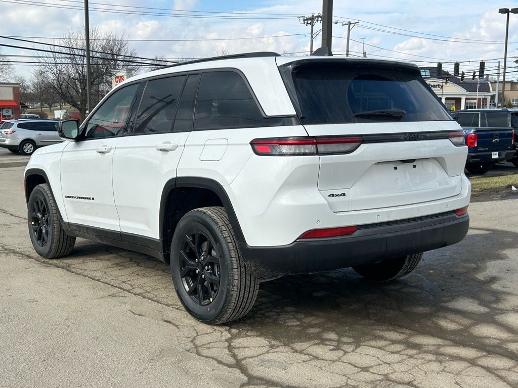 2026 Jeep Grand Cherokee Laredo Crestwood KY