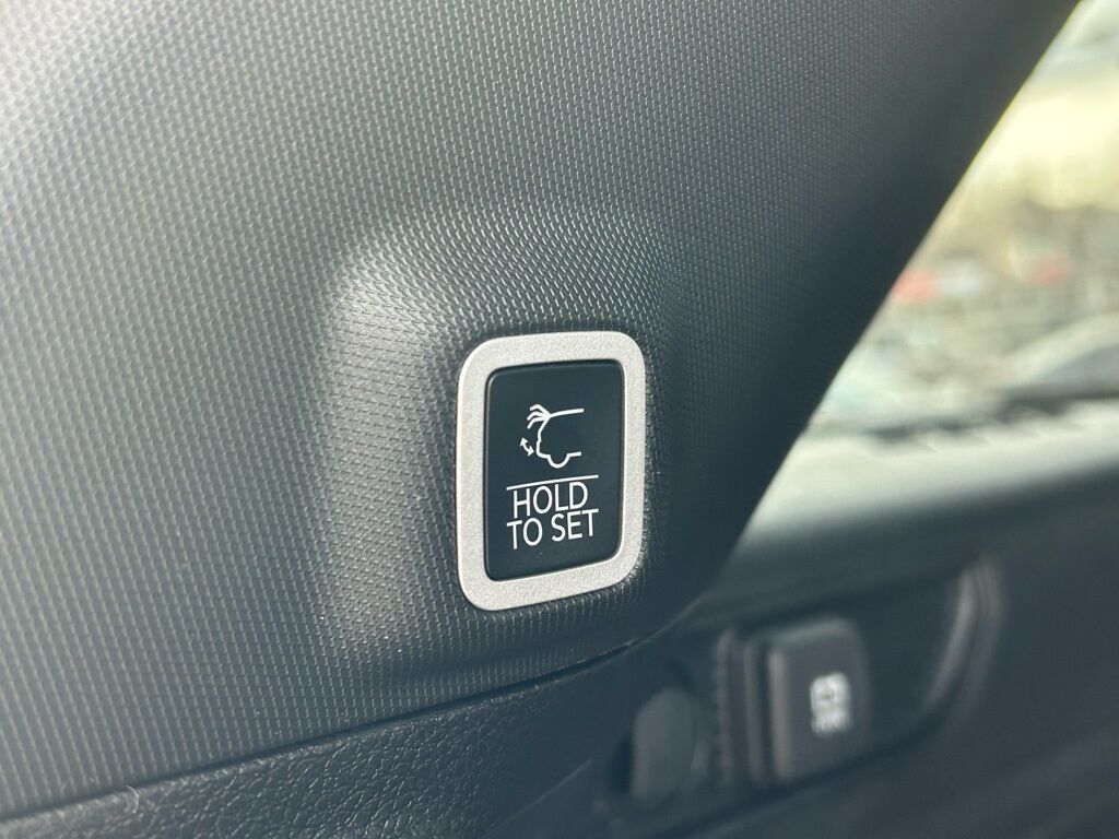 2026 Jeep Grand Cherokee Laredo Crestwood KY