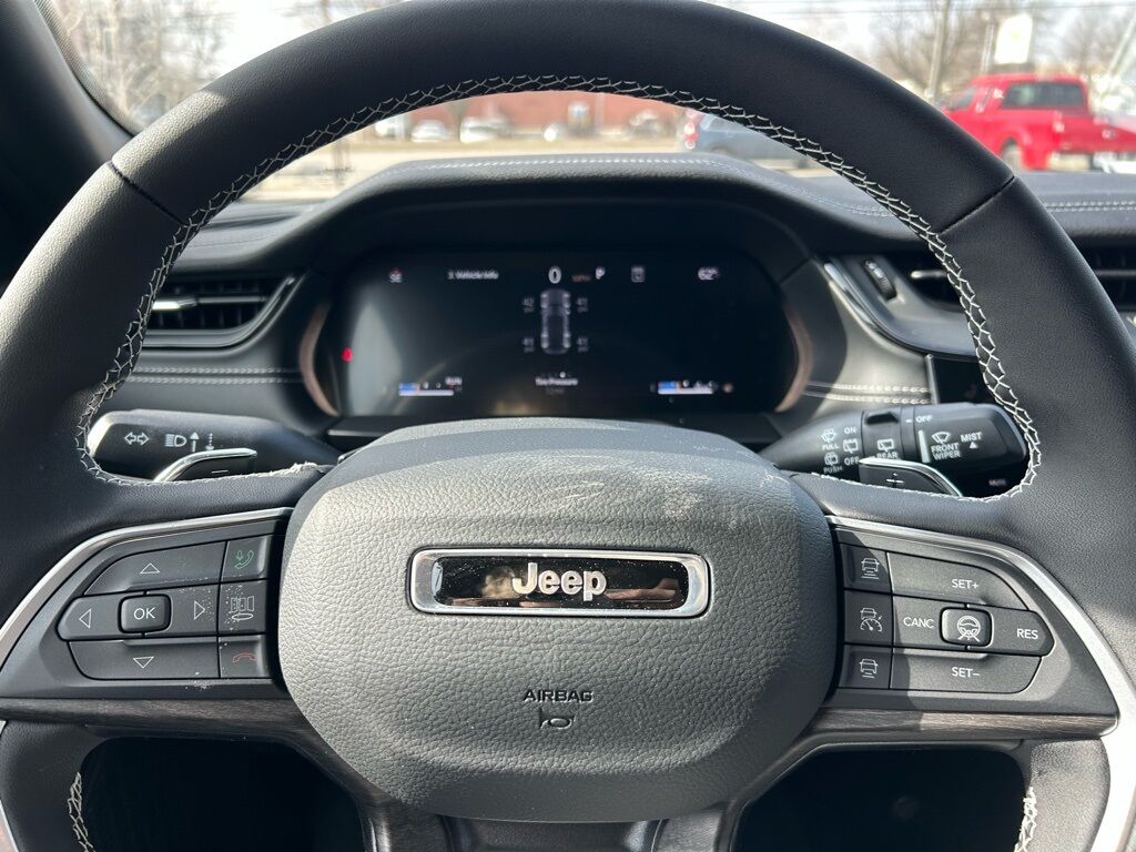 2026 Jeep Grand Cherokee Laredo Crestwood KY