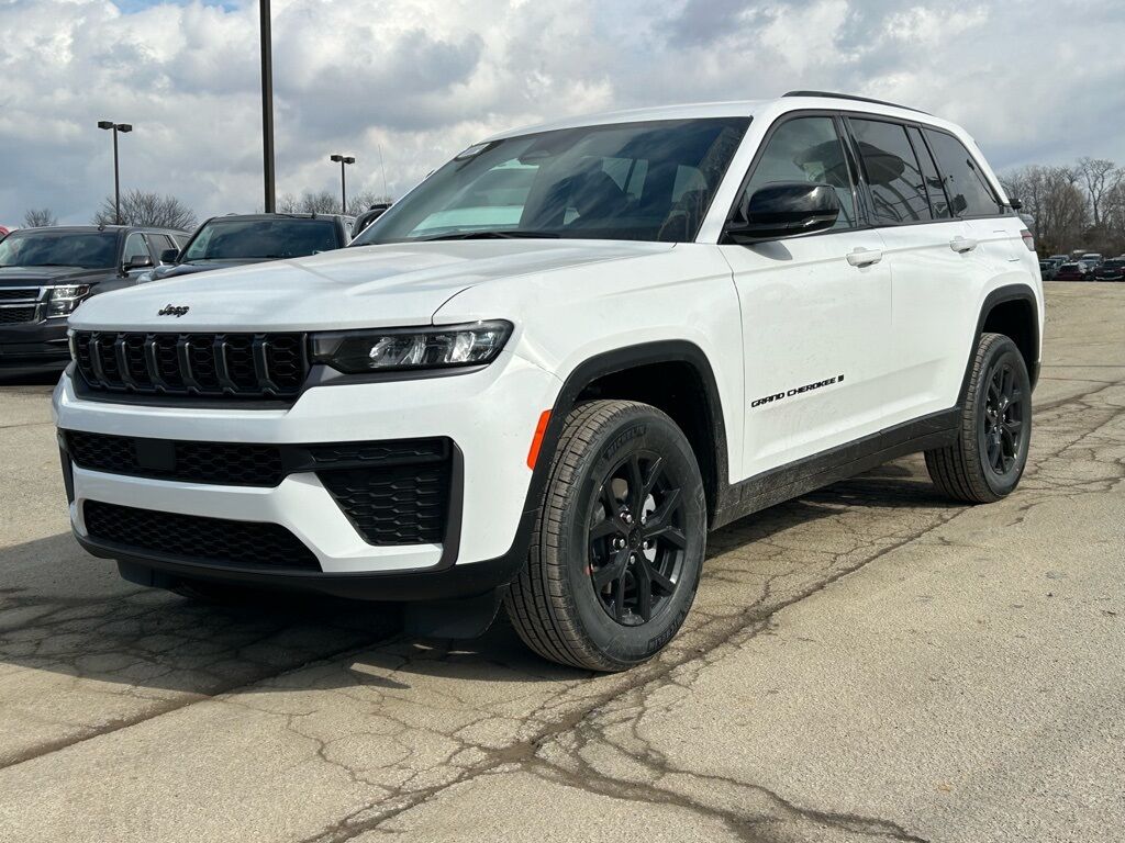 2026 Jeep Grand Cherokee Laredo