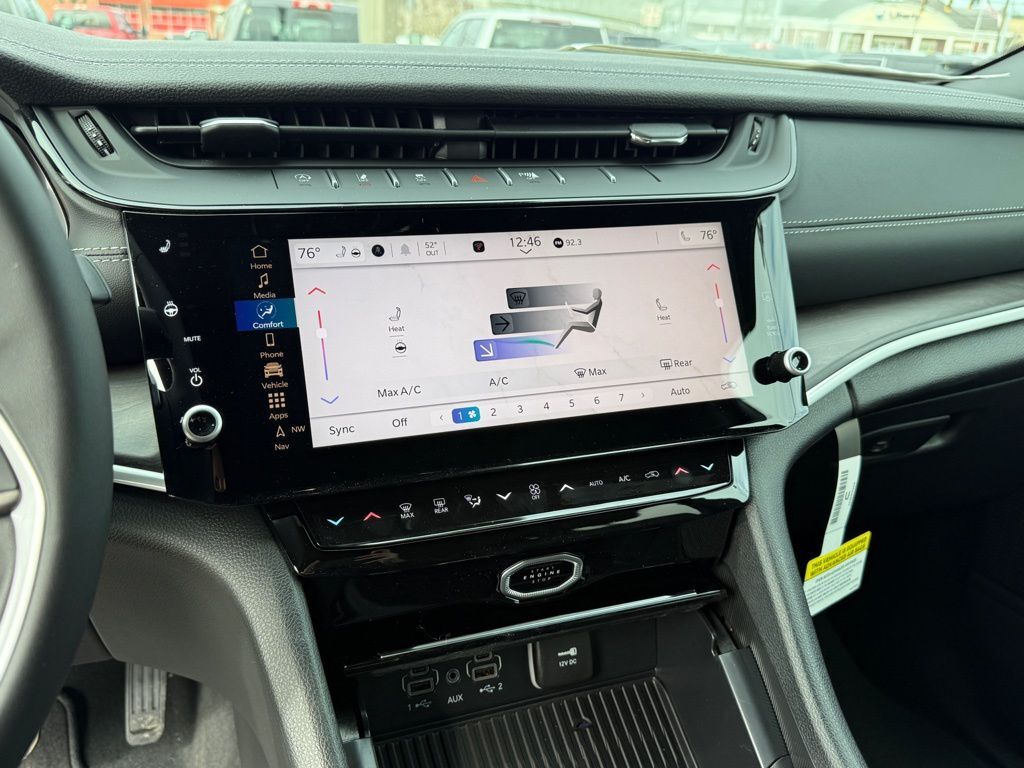 2026 Jeep Grand Cherokee Laredo Crestwood KY