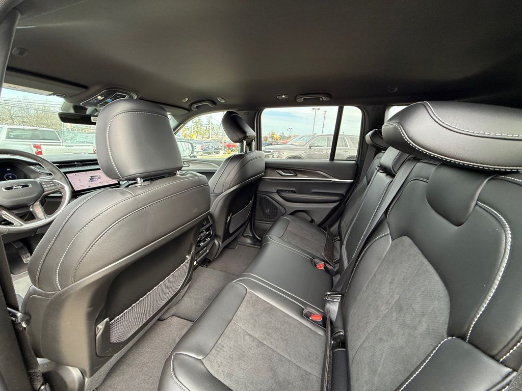 2026 Jeep Grand Cherokee Laredo Crestwood KY