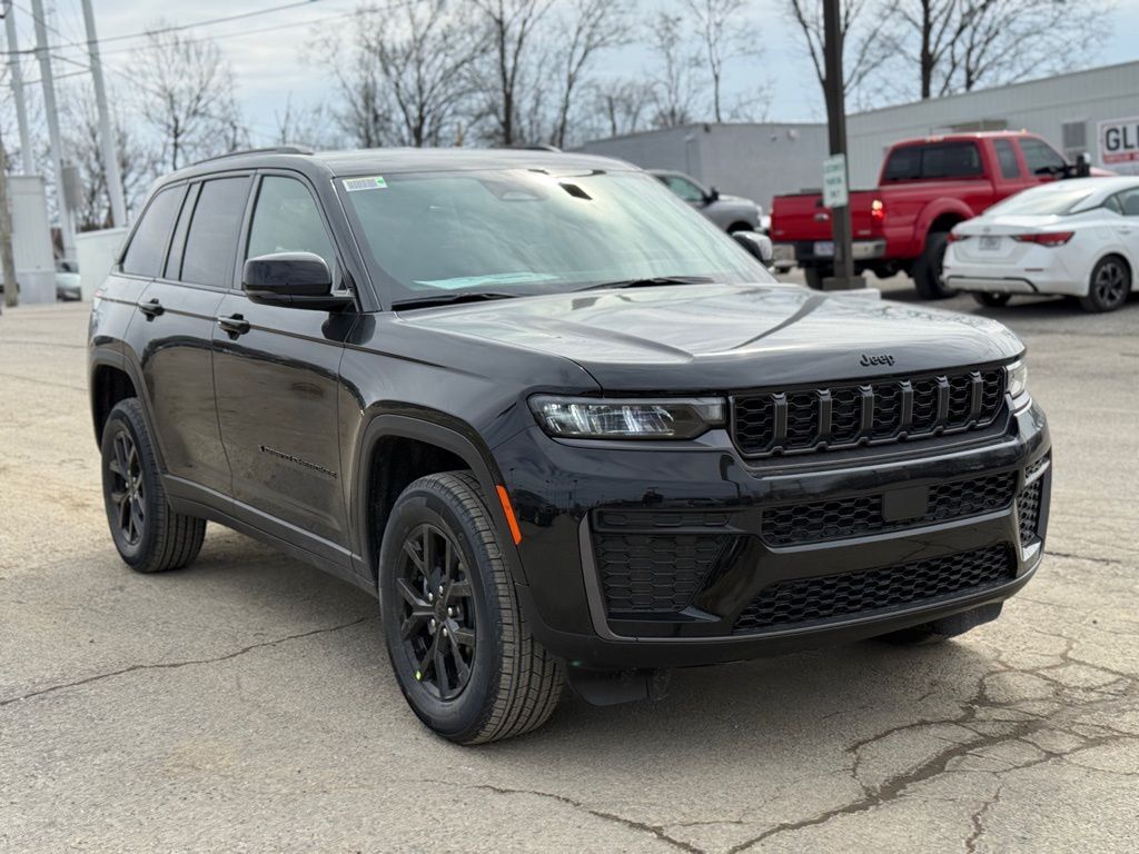 2026 Jeep Grand Cherokee Laredo Crestwood KY