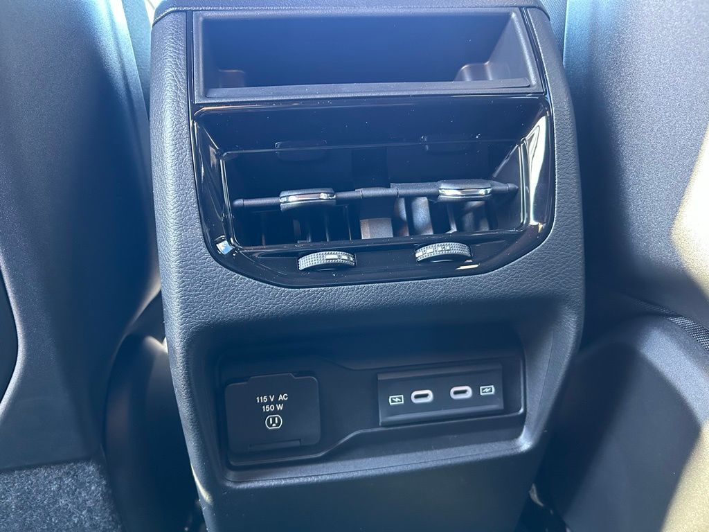 2026 Jeep Grand Cherokee Laredo Crestwood KY