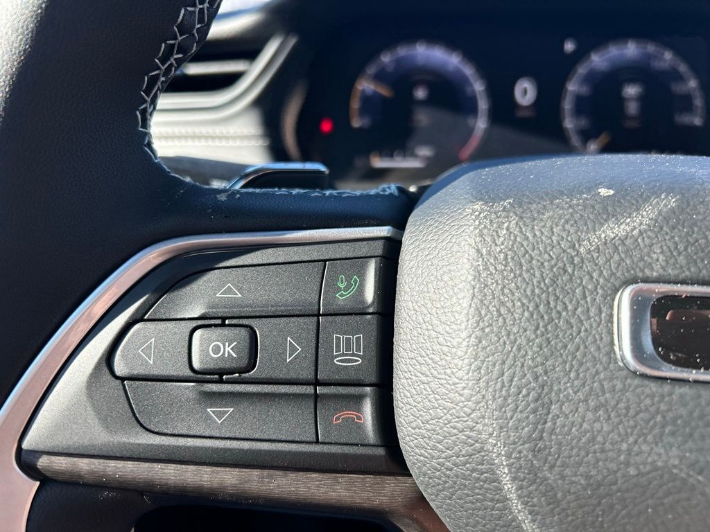 2026 Jeep Grand Cherokee Laredo Crestwood KY