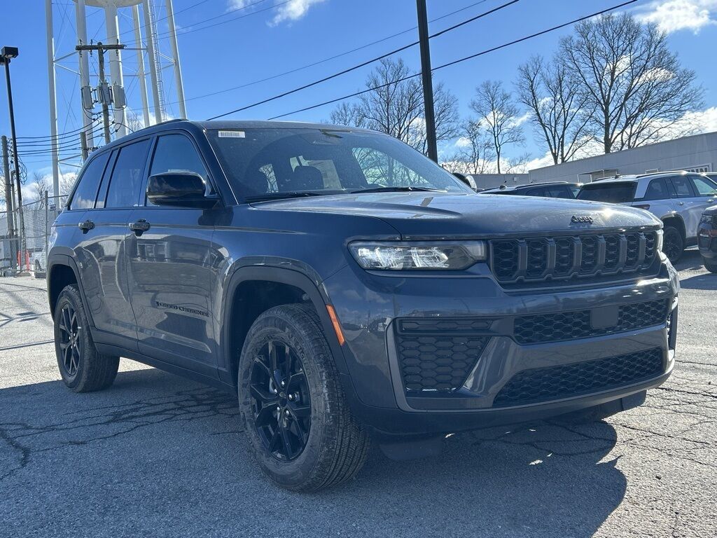 2026 Jeep Grand Cherokee Laredo Crestwood KY