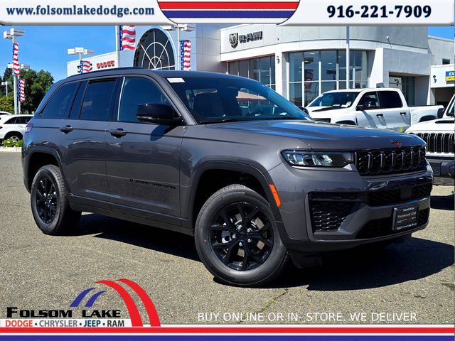 2026 Jeep Grand Cherokee Laredo
