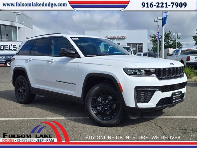 2026 Jeep Grand Cherokee Laredo