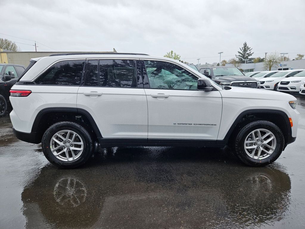 2026 Jeep Grand Cherokee Laredo Gresham OR
