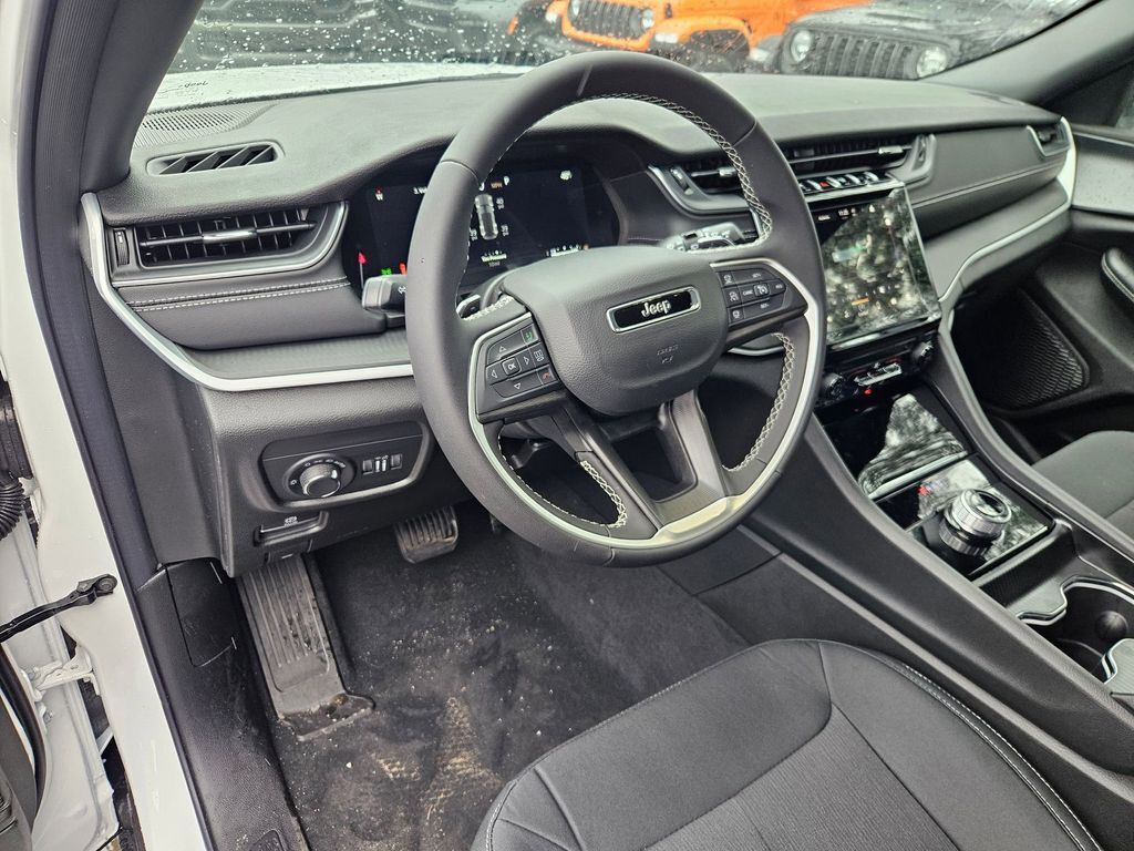 2026 Jeep Grand Cherokee Laredo Gresham OR