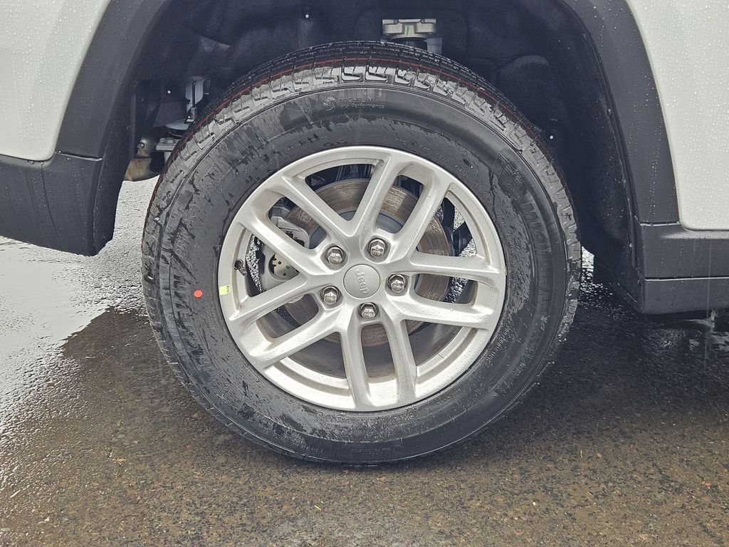 2026 Jeep Grand Cherokee Laredo Gresham OR