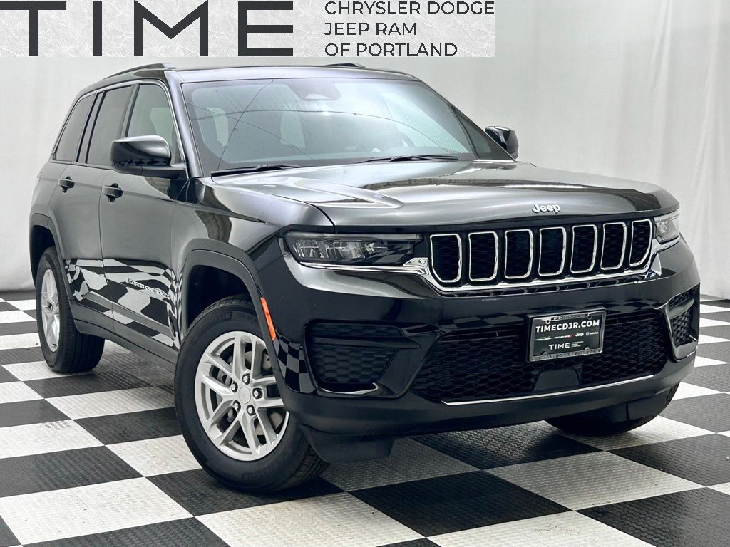 2026 Jeep Grand Cherokee Laredo