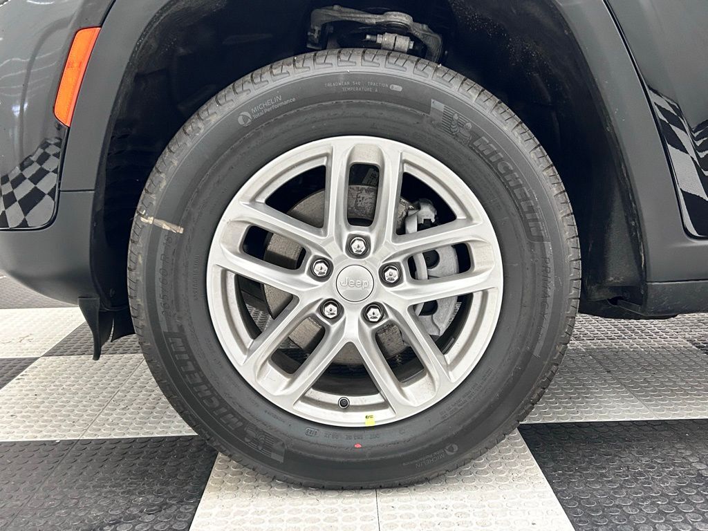 2026 Jeep Grand Cherokee Laredo Portland OR