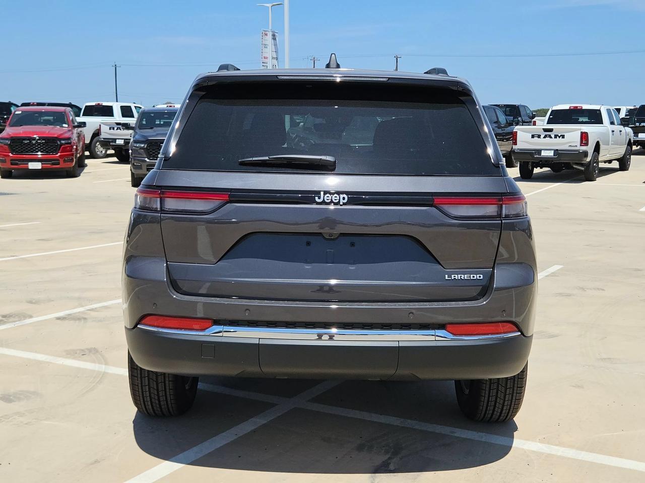 2026 Jeep Grand Cherokee Laredo Castroville TX