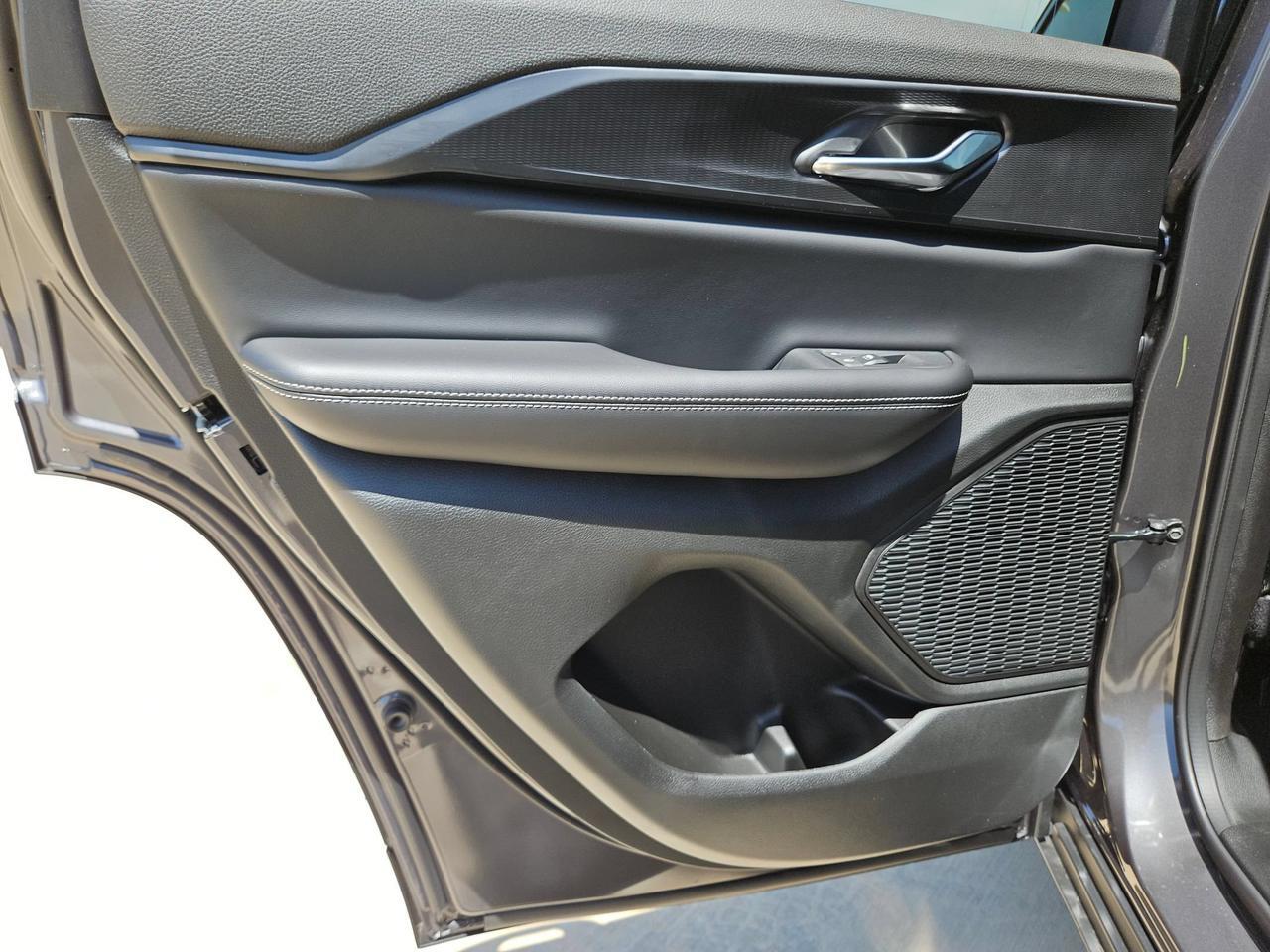 2026 Jeep Grand Cherokee Laredo Castroville TX