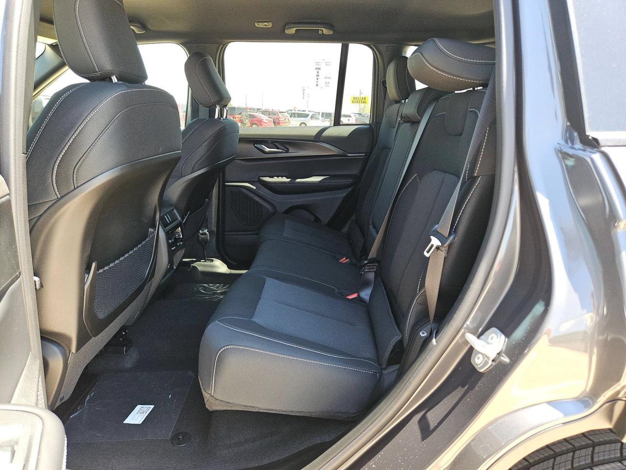 2026 Jeep Grand Cherokee Laredo Castroville TX