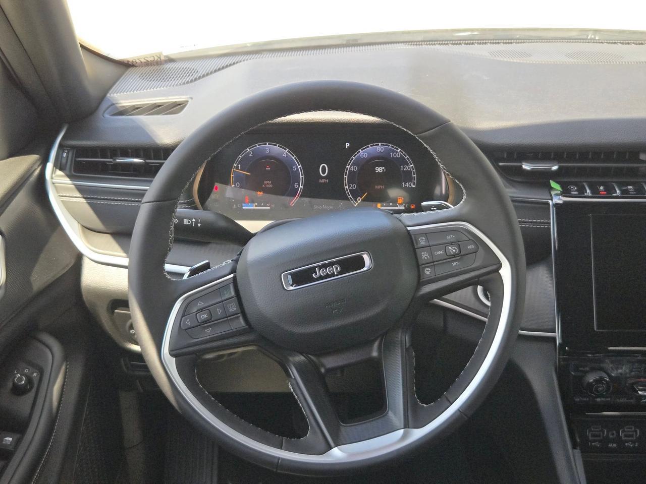2026 Jeep Grand Cherokee Laredo X Castroville TX