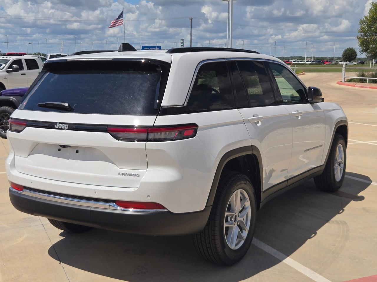 2026 Jeep Grand Cherokee Laredo X Castroville TX