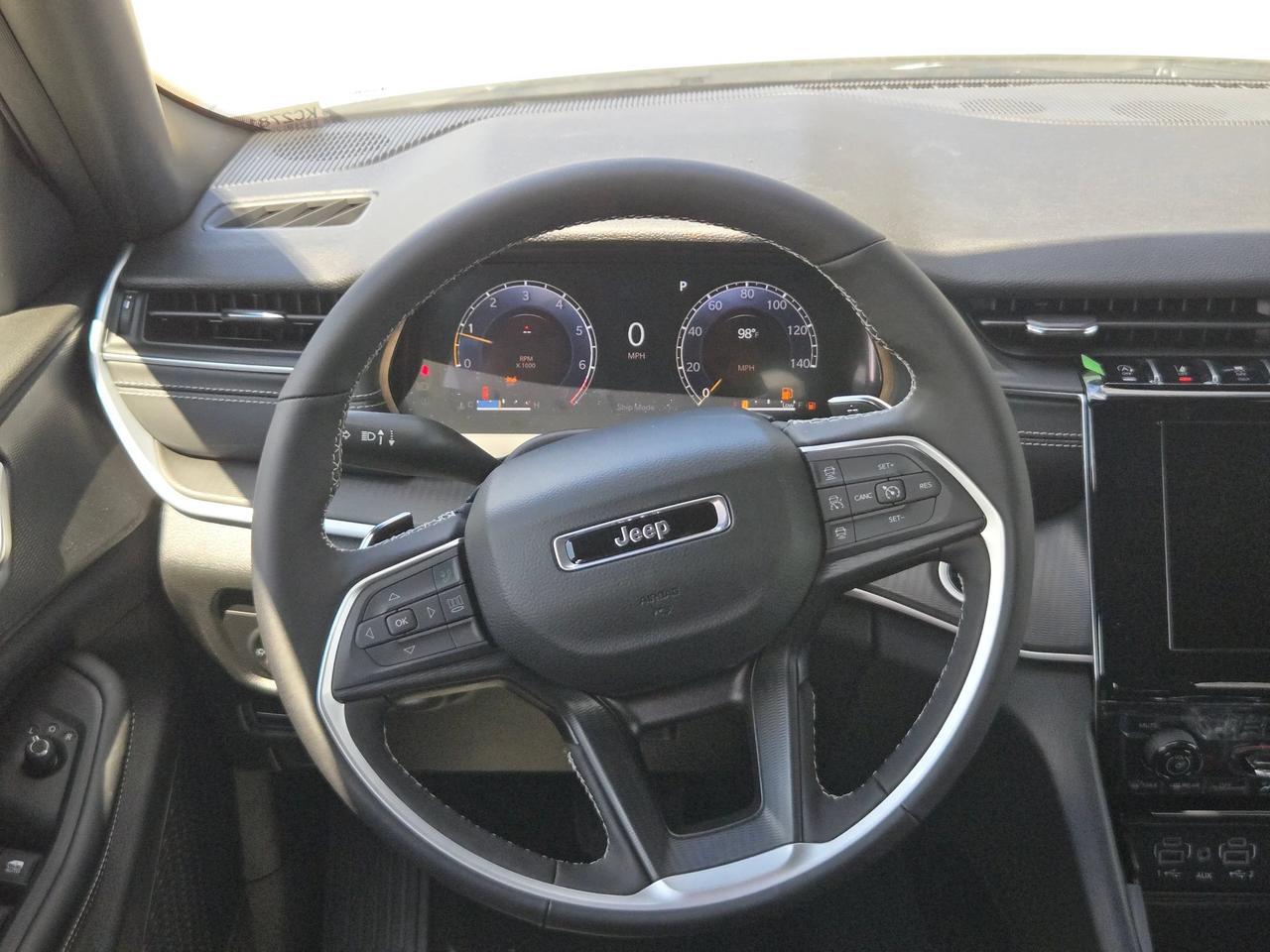 2026 Jeep Grand Cherokee Laredo X Castroville TX