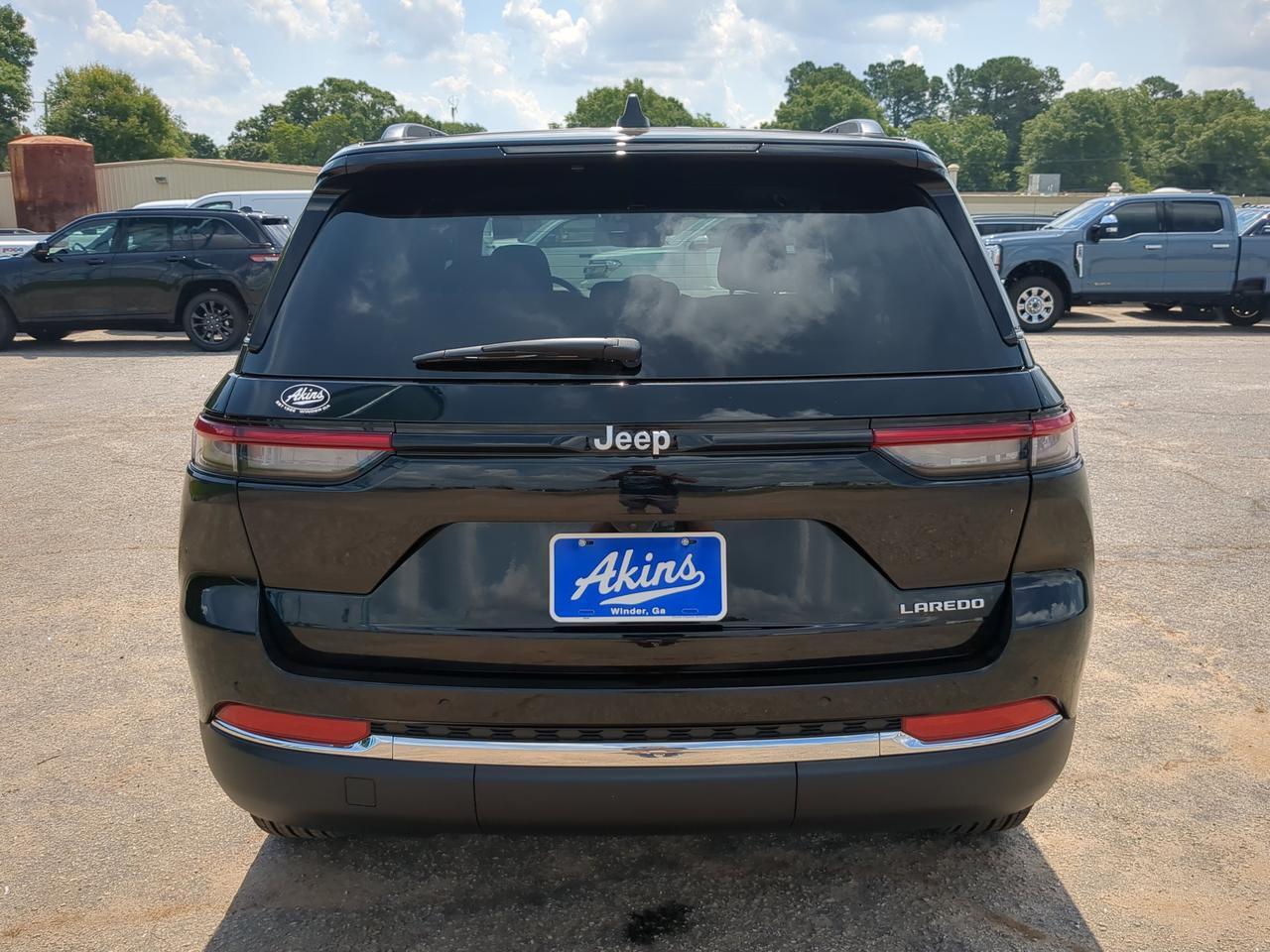 2026 Jeep Grand Cherokee Laredo X Winder GA