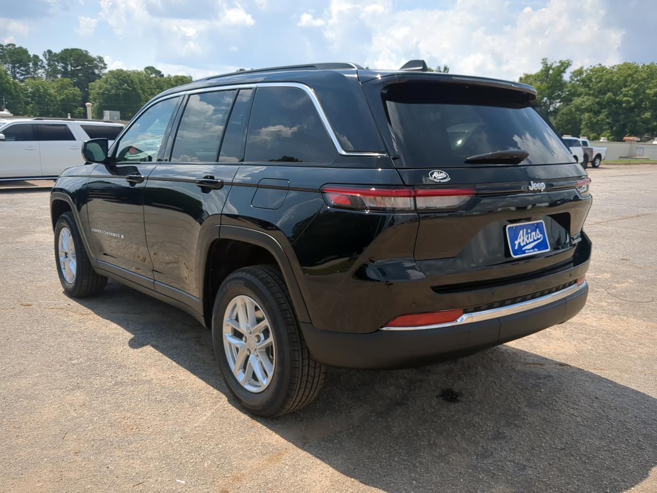 2026 Jeep Grand Cherokee Laredo X Winder GA