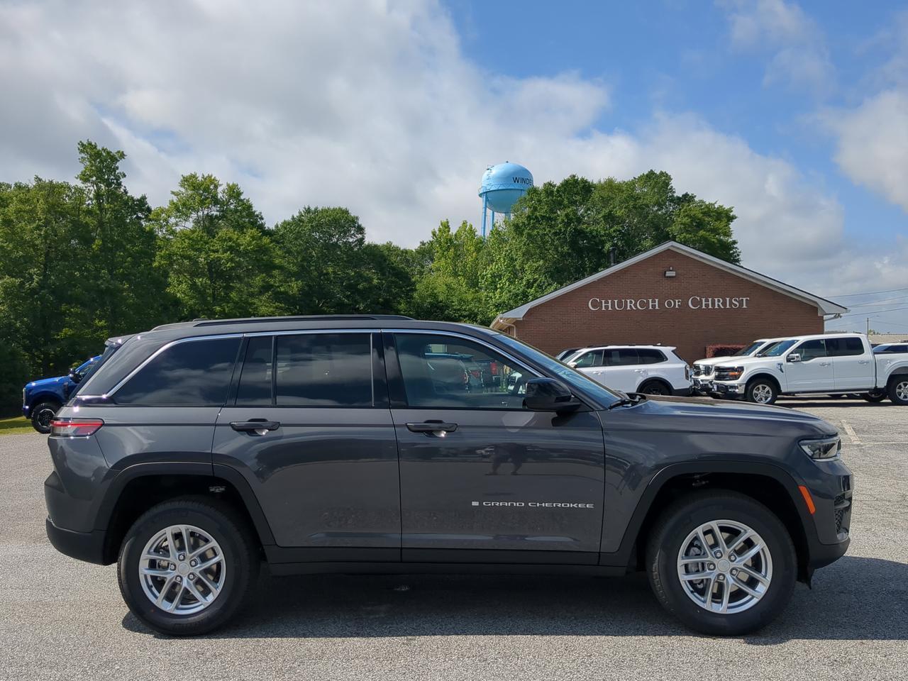 2026 Jeep Grand Cherokee Laredo X