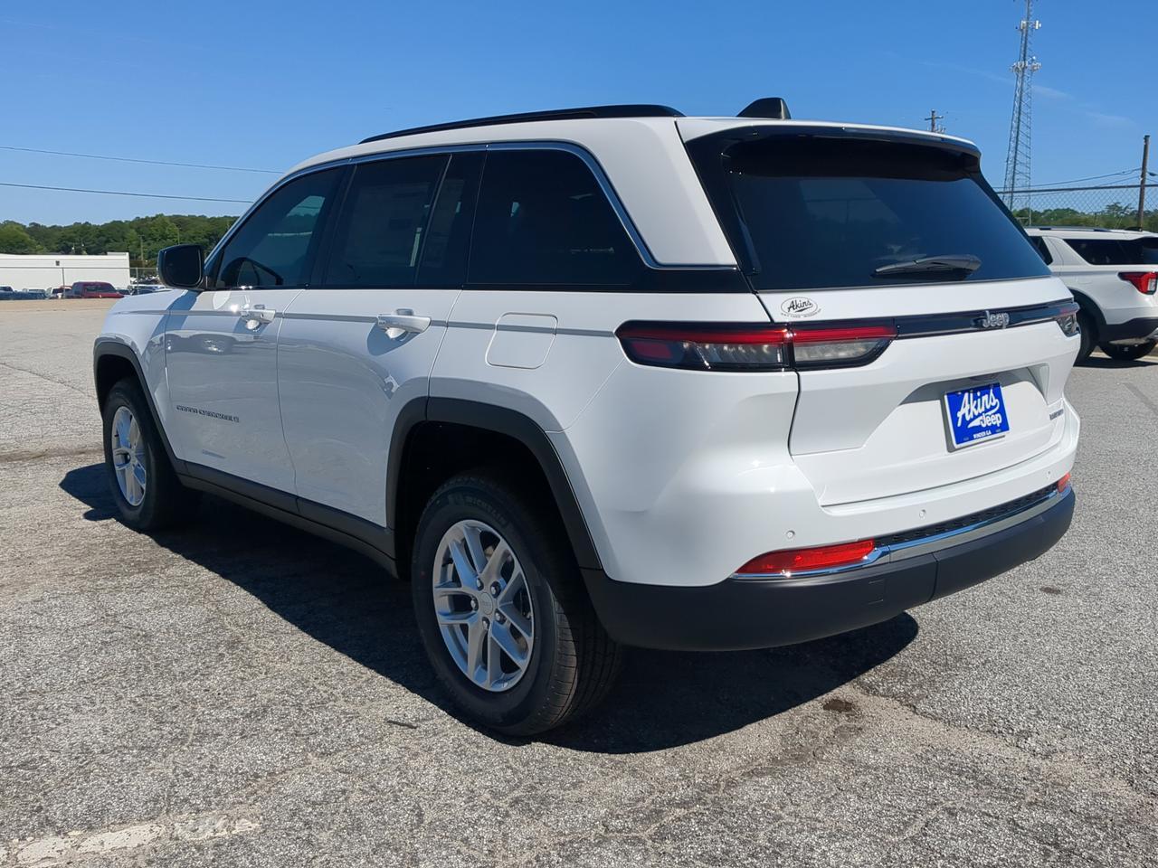 2026 Jeep Grand Cherokee Laredo X Winder GA