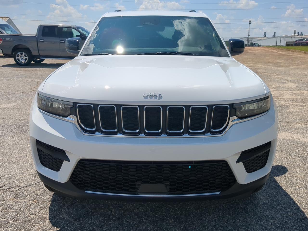 2026 Jeep Grand Cherokee Laredo X Winder GA
