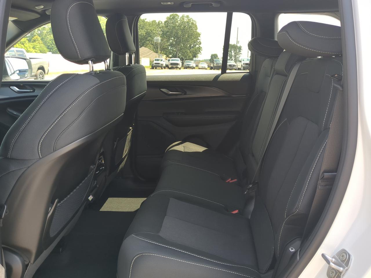 2026 Jeep Grand Cherokee Laredo X Winder GA