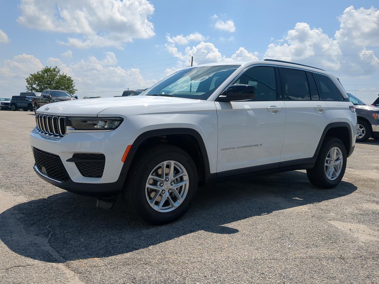 2026 Jeep Grand Cherokee Laredo X Winder GA